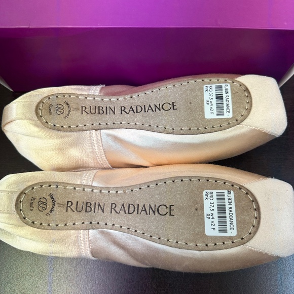 Recently Discontinued Rubin Radiance Pointe Shoes - Exclusive Style - Picture 5 of 5